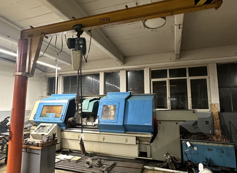 ABUS column-mounted slewing jib crane