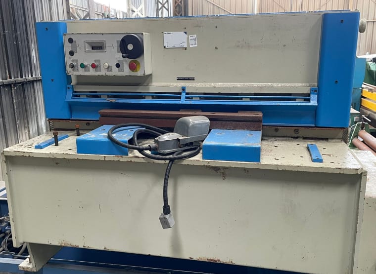 ADIRA GHL 0412 Guillotine shear