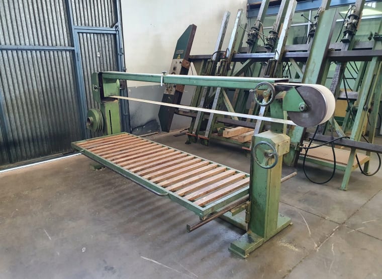 AGUSTIN COMADRAN R 60 Long Belt Sander