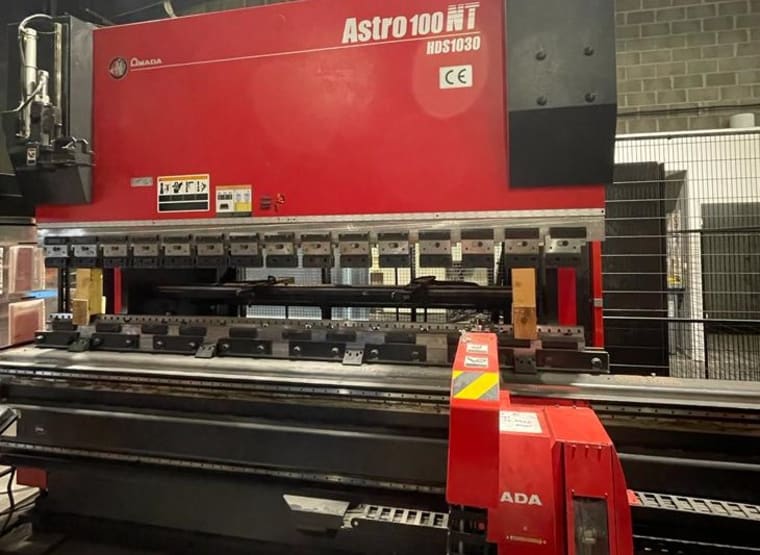 AMADA ASTRO 100 NT - HDS 1030 Press brake