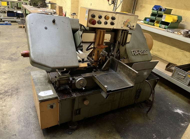 AMADA HA-250 Automatic Band Saw