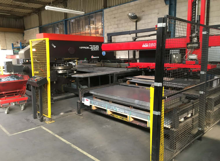 AMADA VIPROS 358 QUEEN Punching Machine