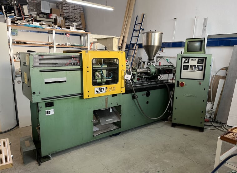 ARBURG 305 ECO 700-230 Injection molding machine