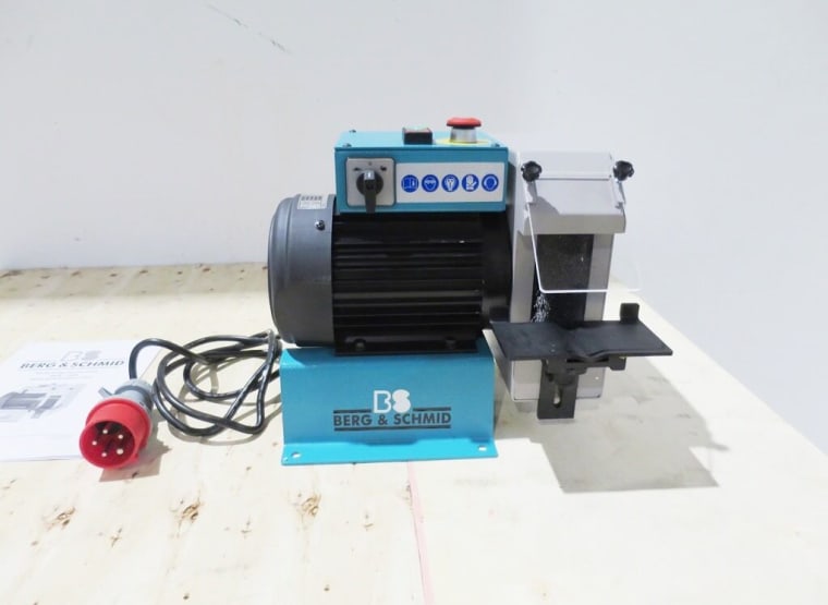 BERG & SCHMID BUE - 200 Brush deburring machine