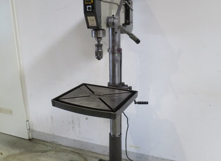 BERNADO B 33 Pro Bench drill