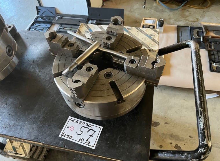 BISON 4 jaw chuck