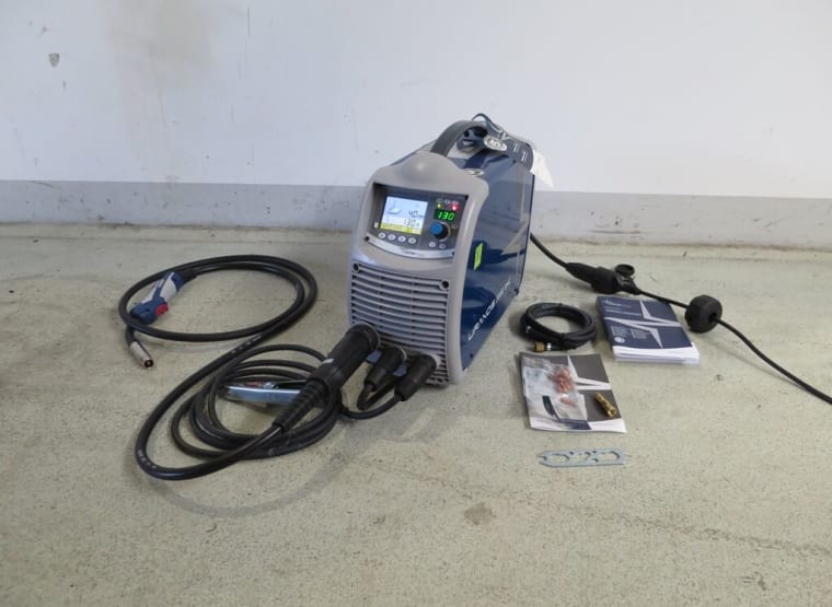 BÖHLER URANOS 2000 SMC MIG / MAG welding machine