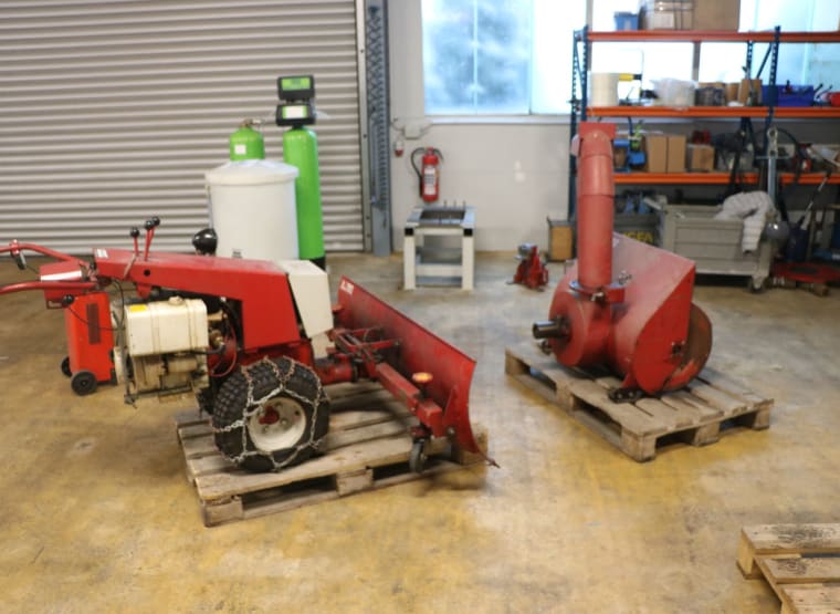 BRIGGS & STRATTON Snow blower
