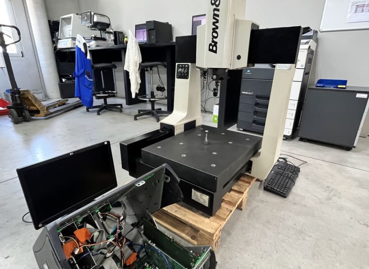 BROWN & SHARPE MVAL 343 Coordinate Measuring Machine