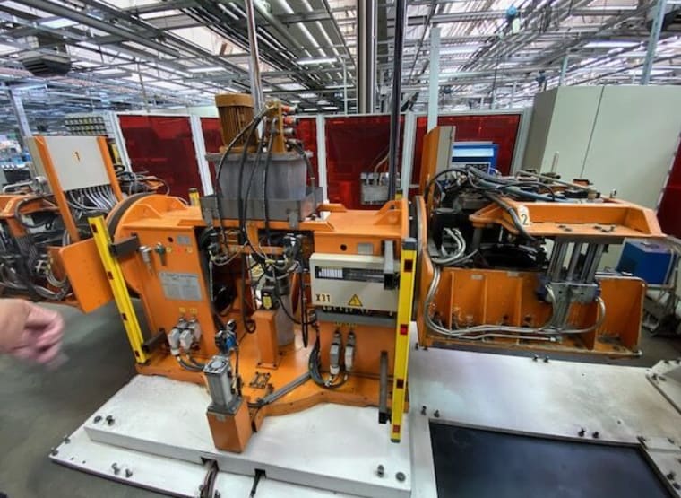 CARL CLOOS Romat 320 robot welding system