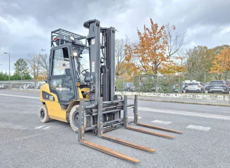 CATERPILLAR GP25NT LPG FORKLIFT TRUCK