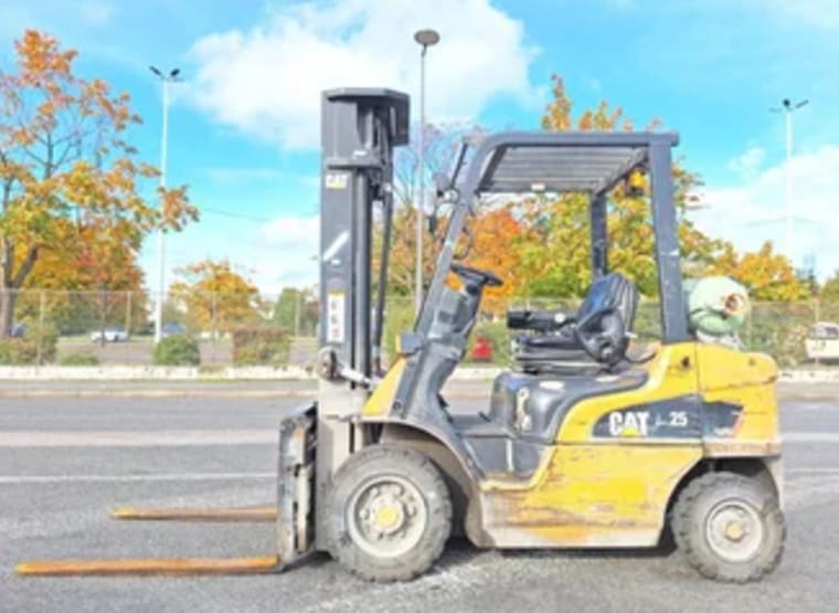 CATERPILLAR GP25NT LPG FORKLIFT TRUCK