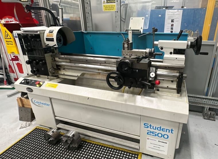 COLCHESTER Student 2500 Gap Bed Center Lathe