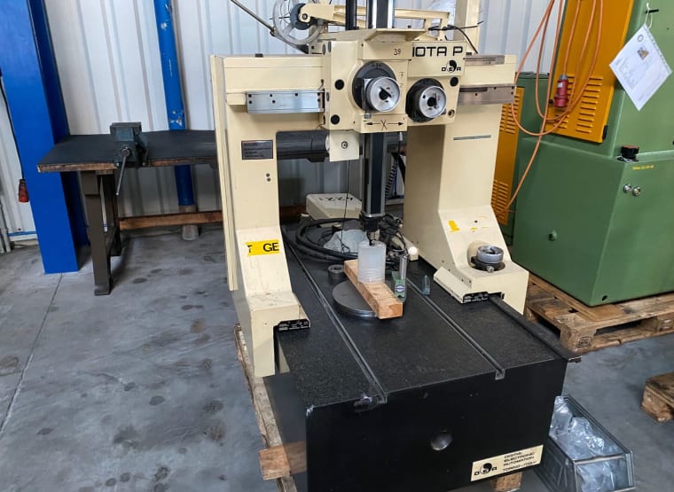DEA Coordinate Measuring Machine