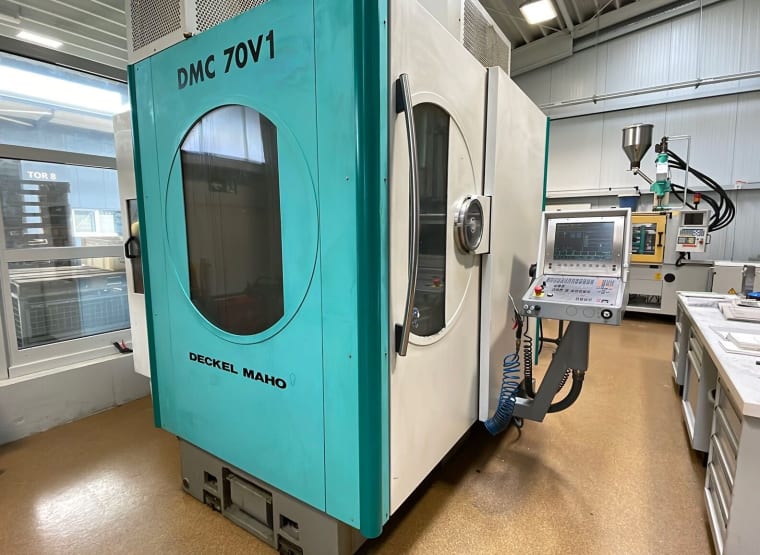 DECKEL MAHO DMC 70 V Vertical Machining Center