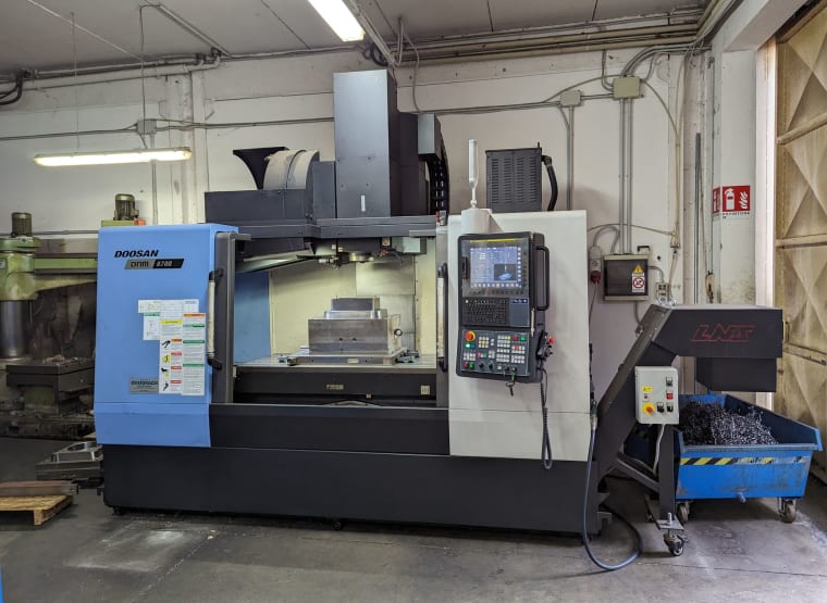 DOOSAN DNM 6700 12K Vertical Machining Centre