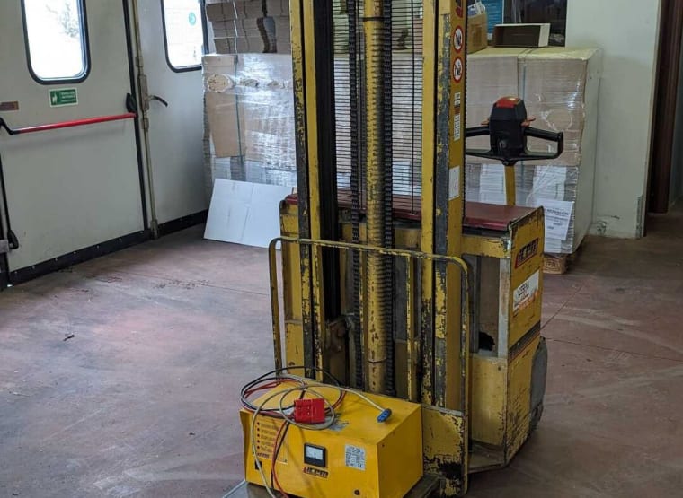 Electric pallet truck ICEM TE16/320