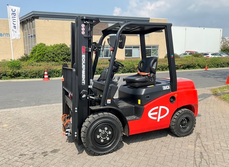 EP DIESEL EP CPCD30T8 forklift