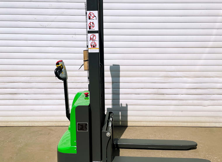 FREUTEK NNT0013 Full Electric Stacker 1000 Kg - 1600mm