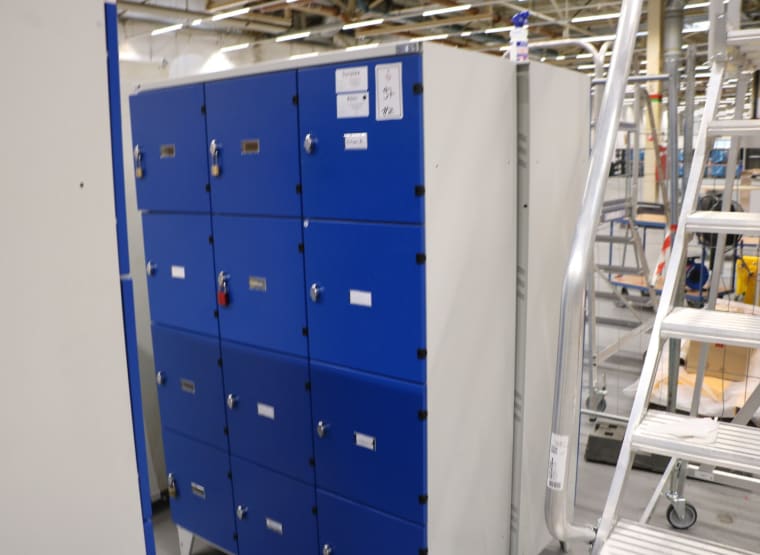 GARANT 2 shelf cabinets
