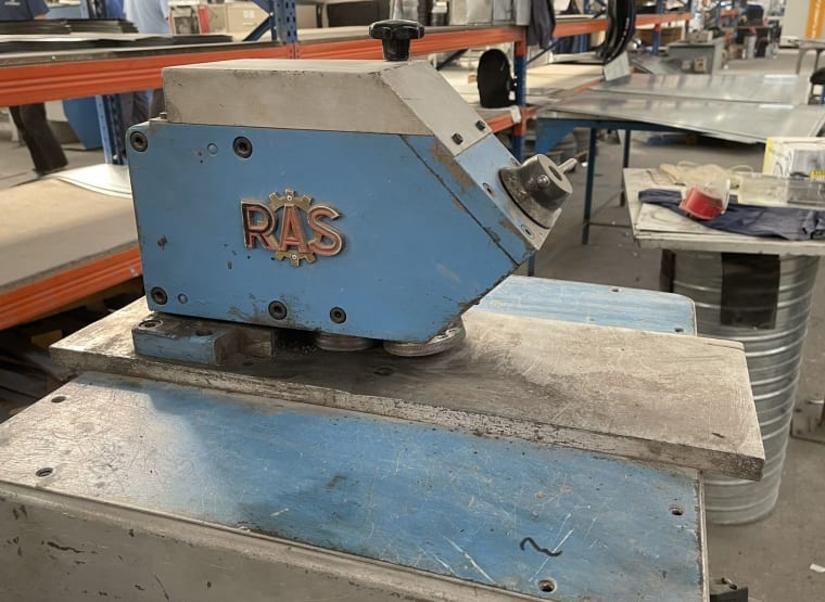 GEORG NOLL RAS 21.20 Flanging machine