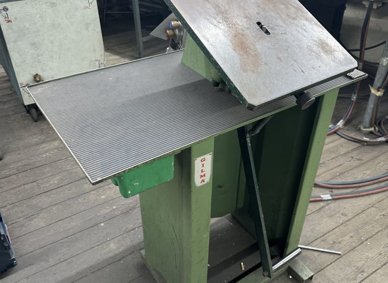 GILMA welding table with bending device