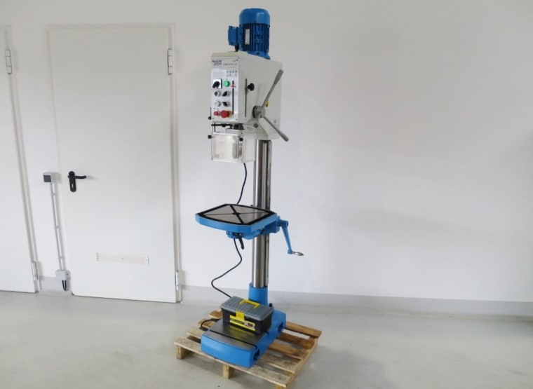 HBM 30 Profi Gear drilling machine