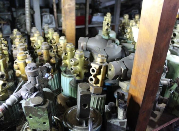 HERION approx. 80 pieces of electric compressed air valves