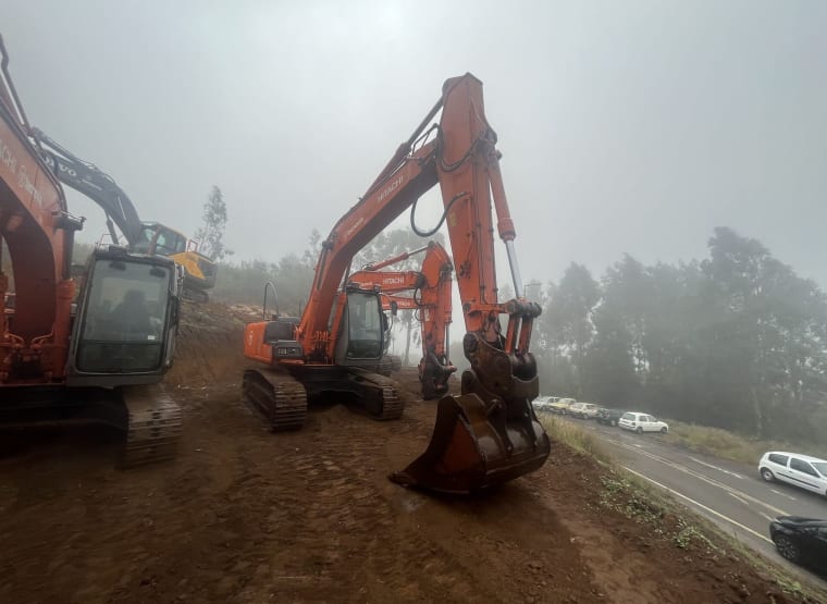 HITACHI ZX160 Excavator