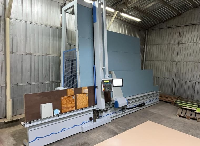 HOMAG CV11/22 Vertical Panel Saw