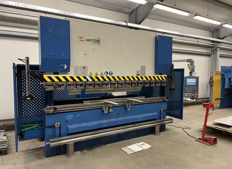 KNUTH AHK F 32160 CNC press brake