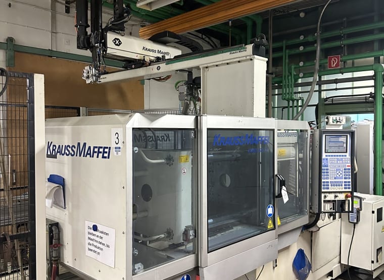 KRAUSS-MAFFEI 80-390 C2 Injection molding machine