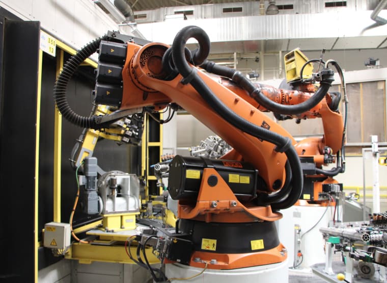 KUKA KR 210 L150-2 2000 Industrial Robot