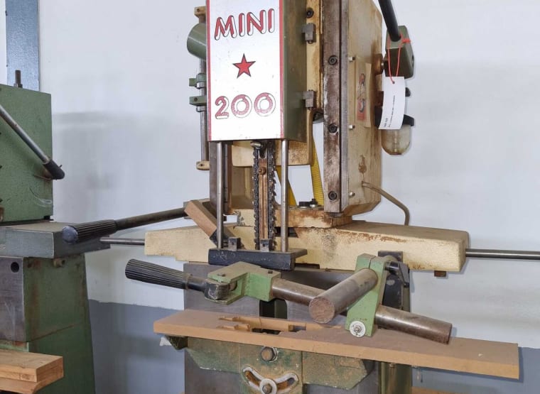 MINI 200 Chain mortiser