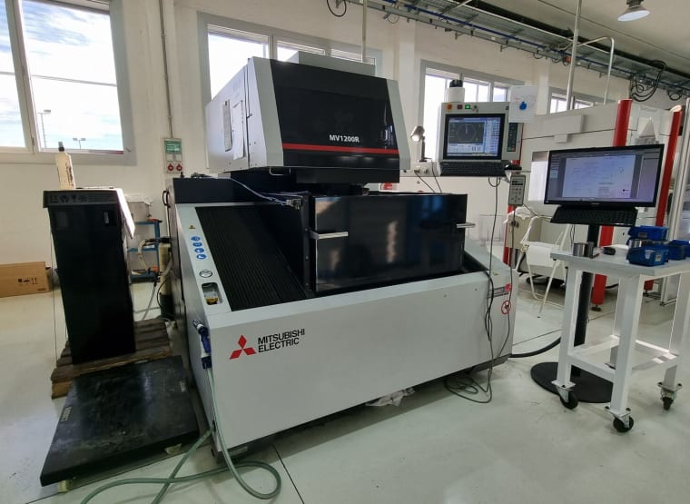 MITSUBISHI MV1200R Wire EDM Machine