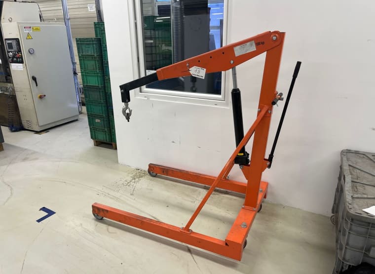 REMA GWKE 1000 Shop Crane