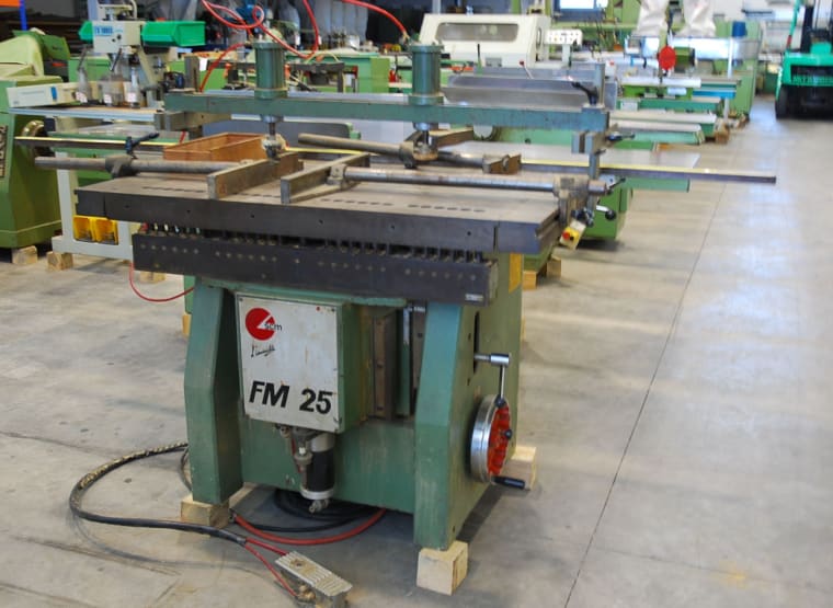 SCM FM 25 Dowel Drilling Machine