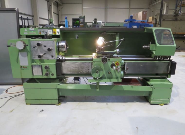 TOS SUI 40 A Center lathe