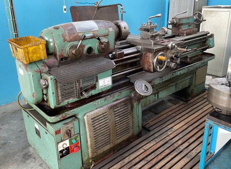 TOS TRENČÍN SV 18 R Centre Lathe