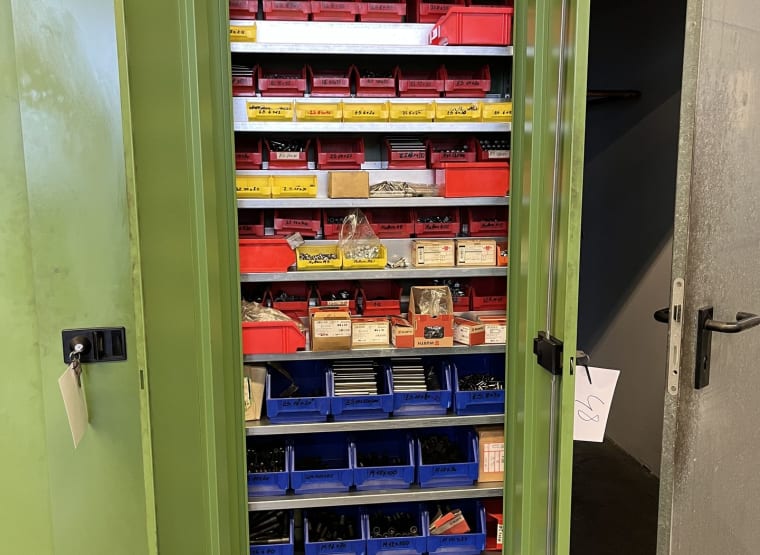 TRAUB Workshop cabinet with contents