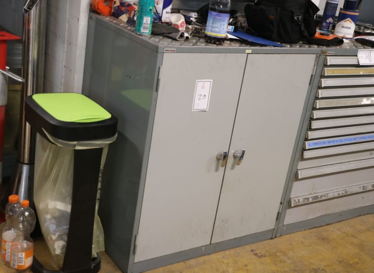 TRIO-CLASS Workshop cabinet with contents