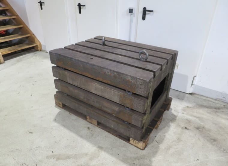 UNBEKANNT 1000/800 Clamping cube
