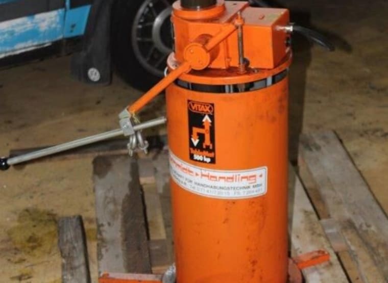 VITAX Workshop Equipment