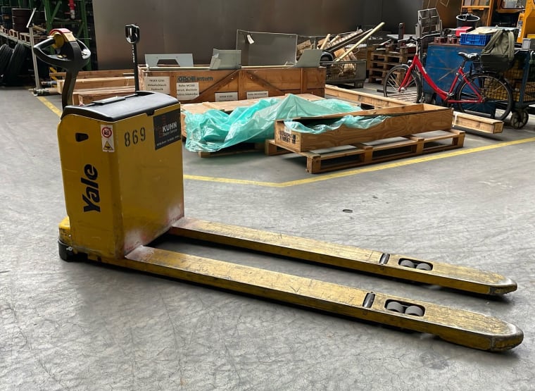 YALE MP22 electric pallet truck